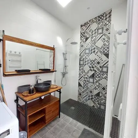 Maison Ambiance Loft A 2 Pas Du Port D'arcachon Et Des Plages Holiday home *